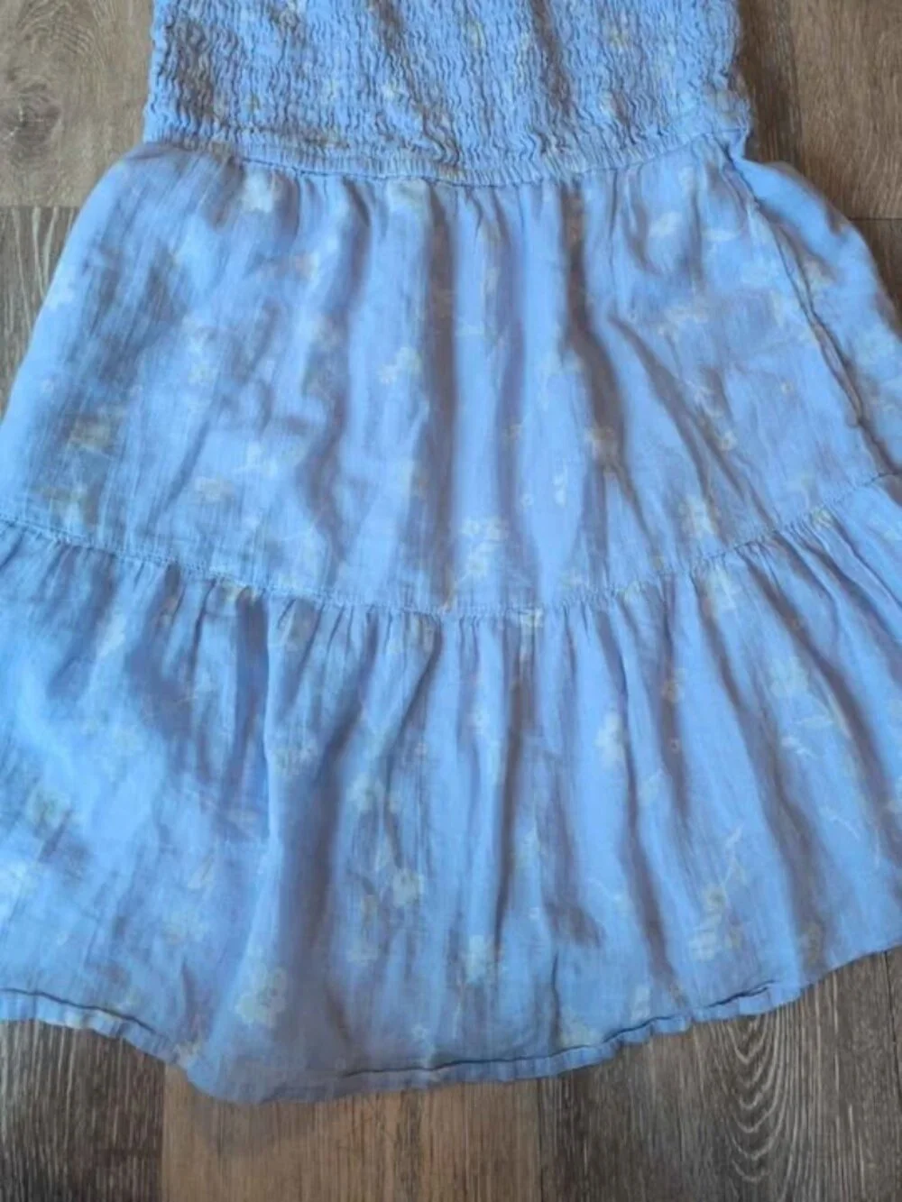 abercrombie kids Blue Floral Smocked Dress Size 9/10